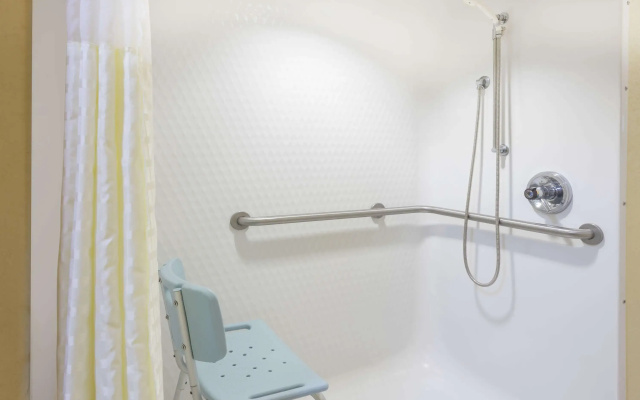 Microtel Inn & Suites by Wyndham Tuscaloosa East