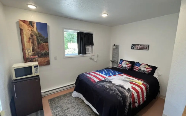 Eagle View Motel & Retreat
