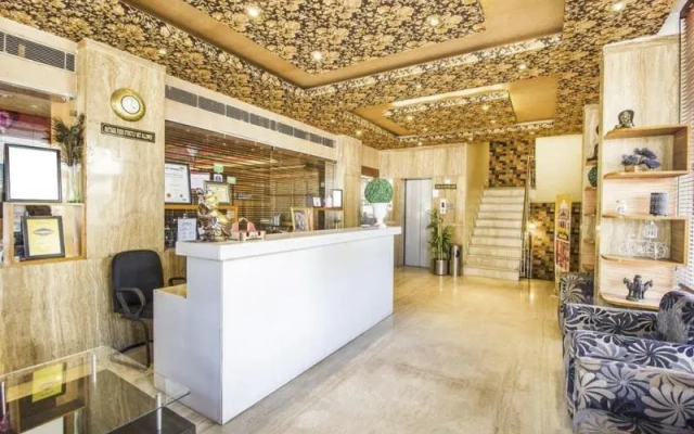Royal Cm a Luxury Boutique Hotel