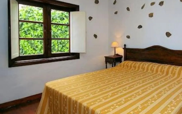 House - 2 Bedrooms with Pool - 102931