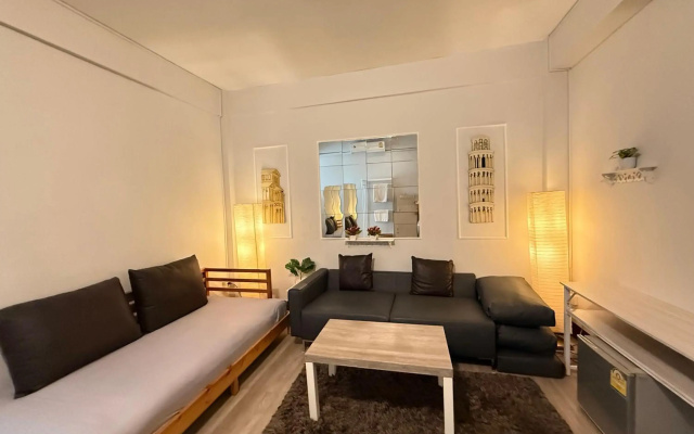 Baan Nampetch Hostel