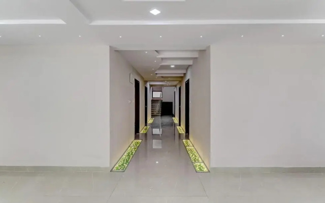 Emora Hotel And Suites Brookfield by Treebo