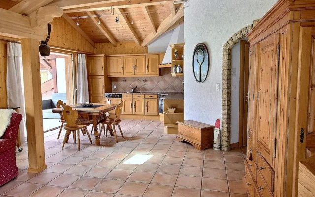 Very Nice 3.5 Rooms at 500m From the Cableway