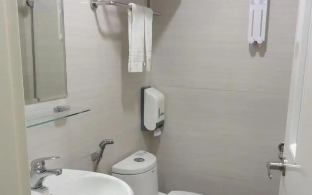 Maohua Motel