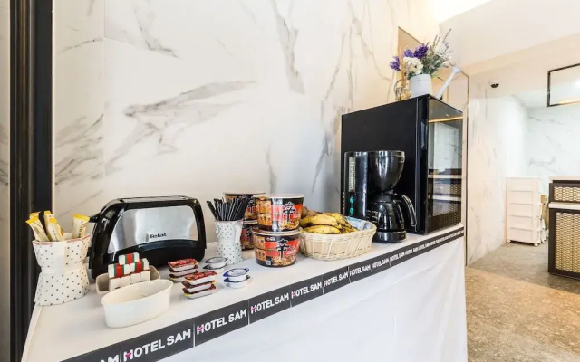 Sam Hotel