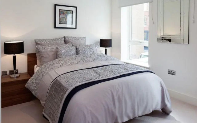 Premier Tower Bridge Apartment