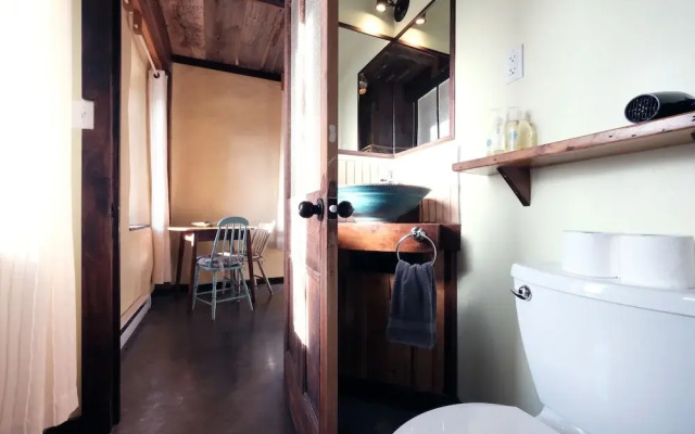 Owl's Nest Suites
