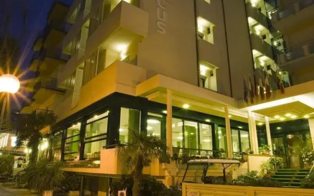 Hotel Nautilus
