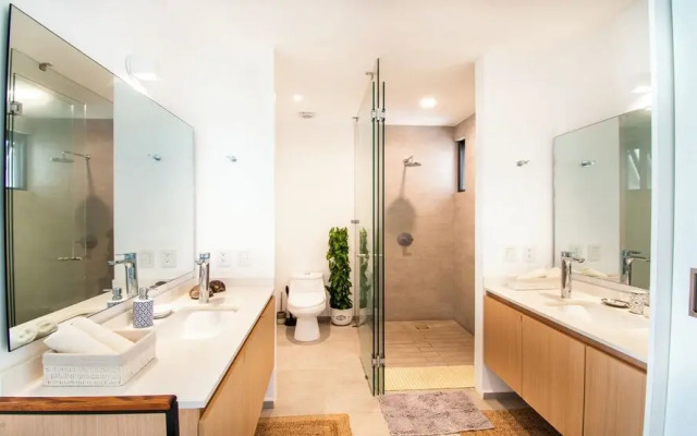 Condo Aria Ocean 206 by Kivoya