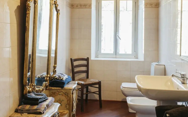 Delightful Holiday Home in Castelleto Ticino with Hot Tub
