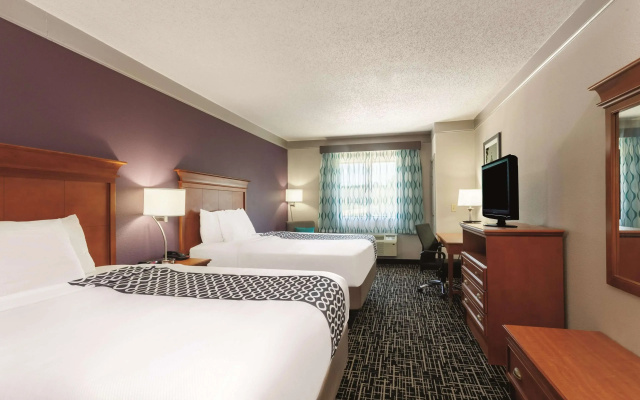 La Quinta Inn & Suites by Wyndham Jackson Airport/Pearl