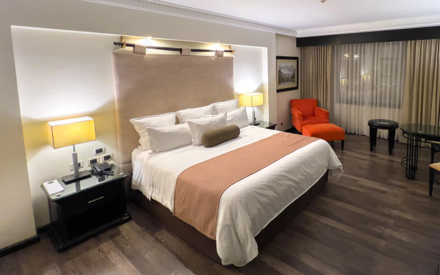 Tikal Futura Hotel & Convention Center