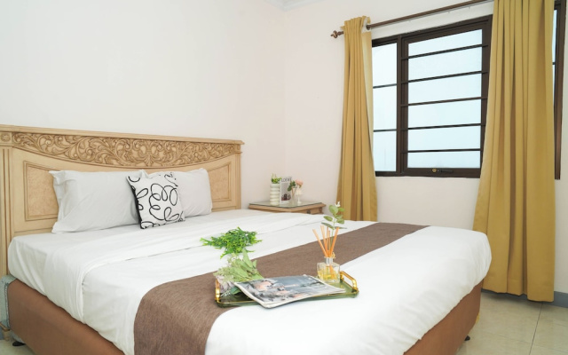 Stylish 3Br For 6 Pax At Puri Garden Apartment