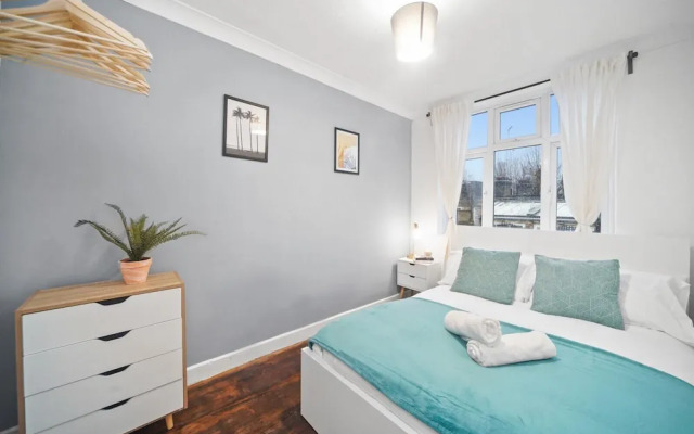 Stylish 3 Bed Apartment Central London