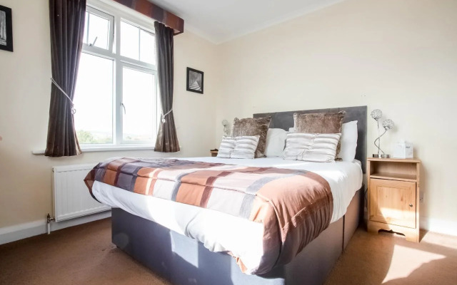 The Cliffemount Hotel
