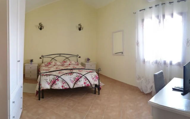 B&B Laguna