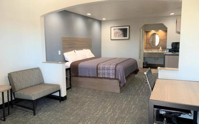 Sunrise Inn & Suites