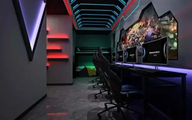 Yinxiang E-sports Hotel (Yangcheng Park, Shangshui Sports Center)