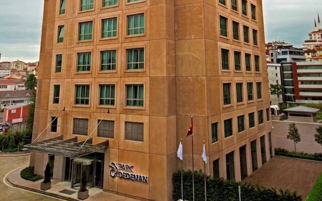 Park Dedeman Bostanci Hotel вид на фасад