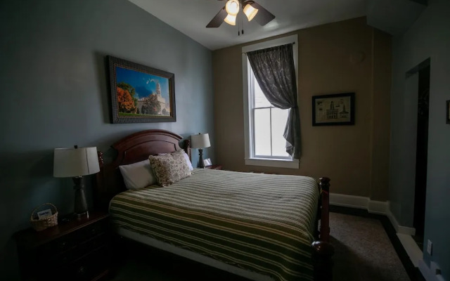Nauvoo Temple House Hotel