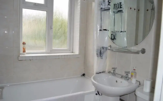 Spacious 3 Bedroom Flat in Islington
