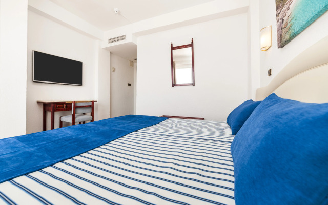 Отель Globales Condes de Alcudia