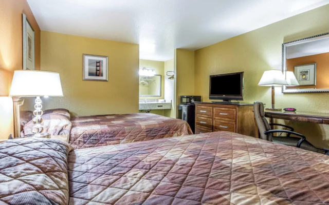 Econo Lodge Salinas