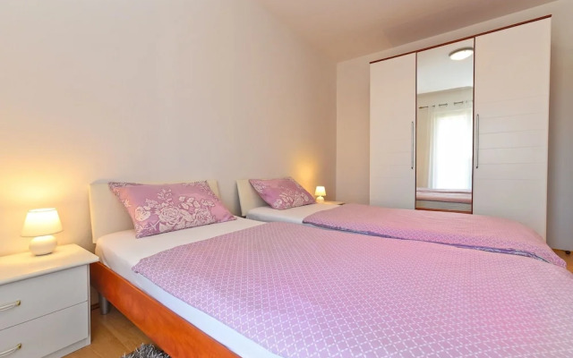 Apartment 1551