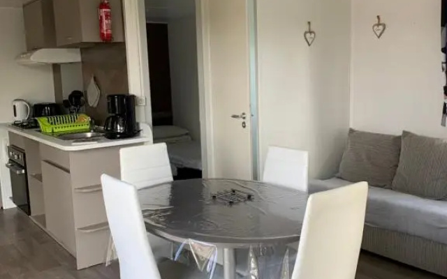 Mobil Home 257 M et Mme COLAS