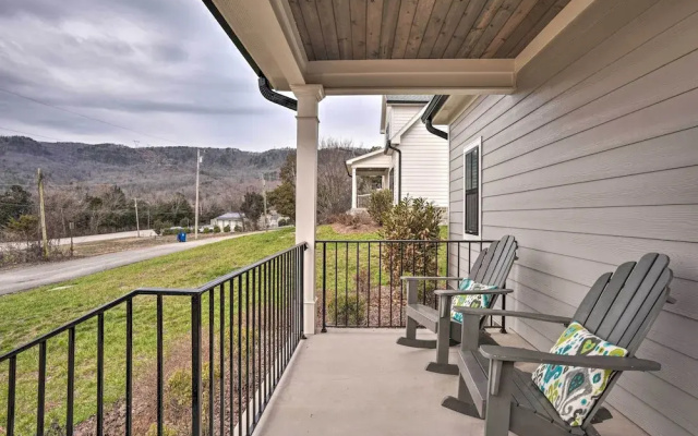 Wooded Escape w/ Beautiful Backyard + Mtn Views!