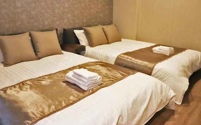 Ostay Vermillion Namba