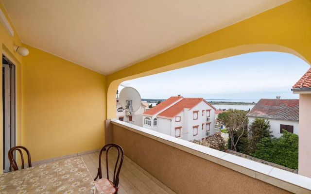 Nice Apartment Silvia 4 for 3 Persons