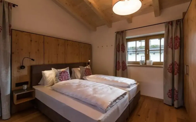 Chalet With Sauna and Natural Pool