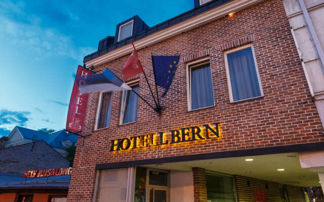 Отель Bern by TallinnHotels Эстония, Таллин - 10 отзывов об отеле, цены и фото номеров - забронировать отель Bern by TallinnHotels онлайн вид на фасад