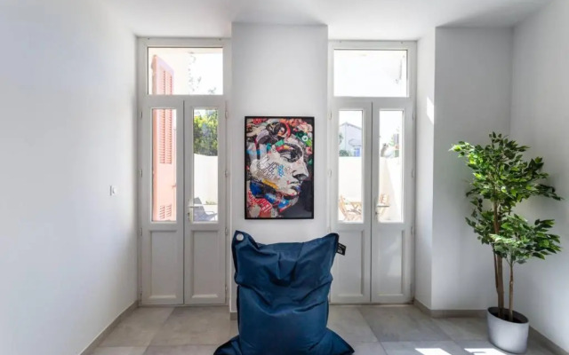 MaxBnb - CLIMATISÉ - Grand Studio 37m2 & terrasse 30m2 - Est