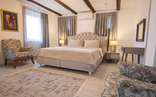 The Flag Suites