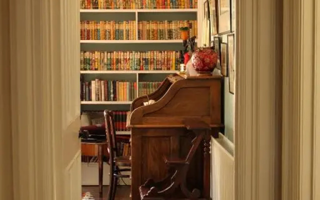 Frewin Country House