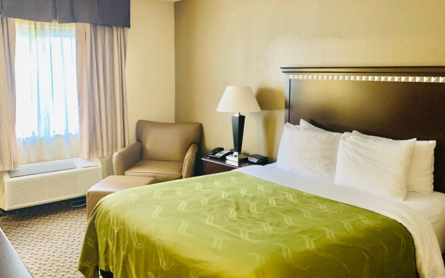 Quality Inn Macomb near University Area