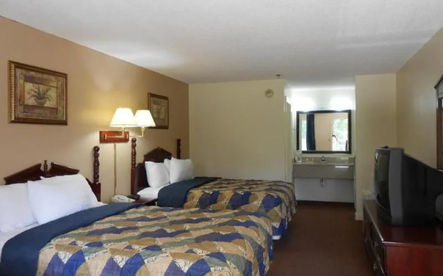 Glennville Inn