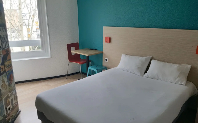hotelF1 Cergy