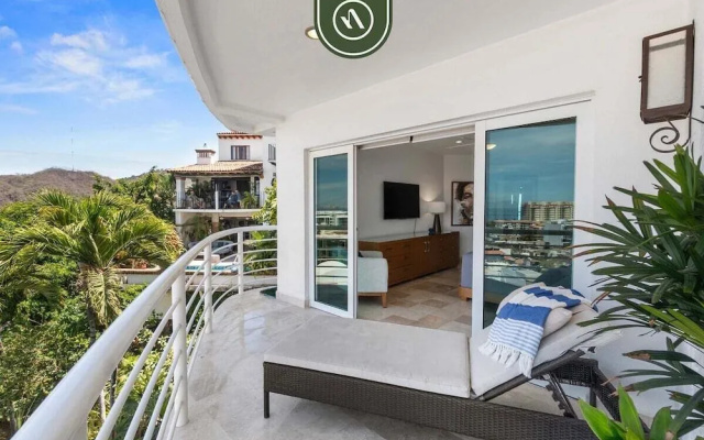 Stunning 2 BR Condo - Oceanview Terrace - Downtown