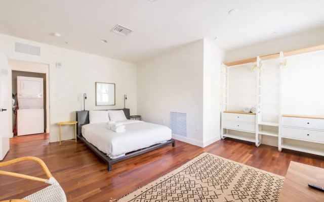 Surreal Southbeach Luxury & Huge 2BR apt & Terrace