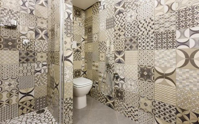 White Stylish Apartment 3