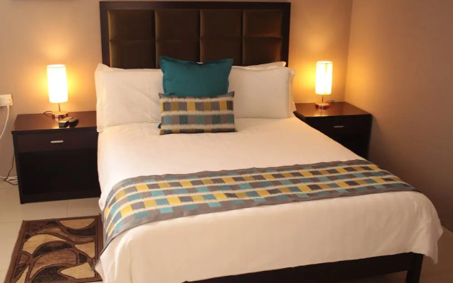 Triple Palms Bed And Breakfast