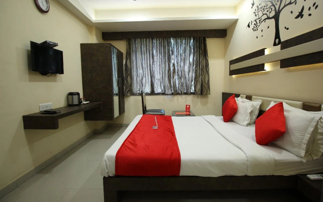 Oyo 5330 Hotel Green Apple