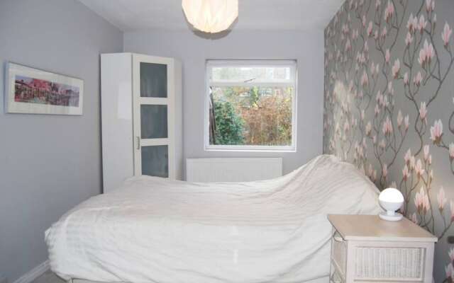 Отель Bright 1 Bedroom Flat in Finsbury Park Великобритания, Лондон - отзывы, цены и фото номеров - забронировать отель Bright 1 Bedroom Flat in Finsbury Park онлайн комната для гостей