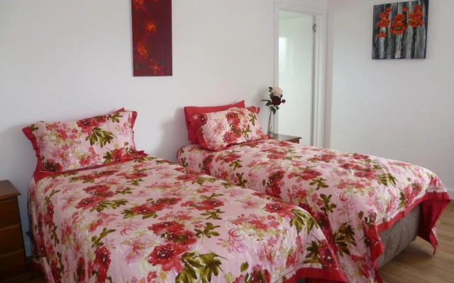 Roses of Chudleigh Holiday Cottage