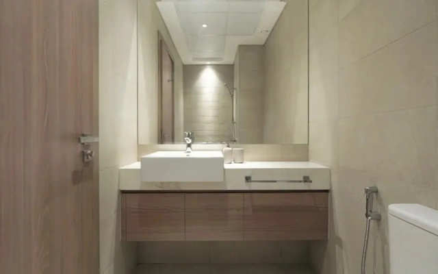 Azizi Riviera Studio with Pool & Parking