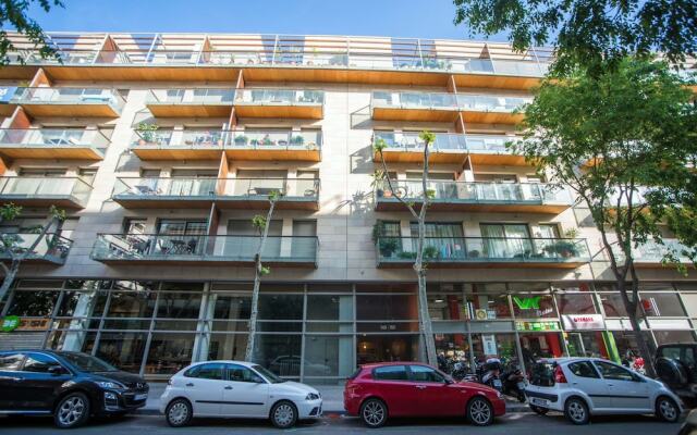 Отель Opening Doors Pueblonuevo Испания, Барселона - отзывы, цены и фото номеров - забронировать отель Opening Doors Pueblonuevo онлайн вид на фасад