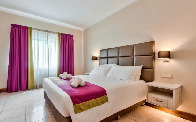 Villa Stephanotis - 3 Bedroom Villa With Pool